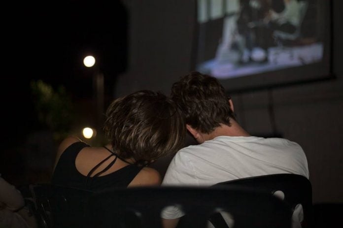 Vicente López: Nueva noche de cine a cielo abierto en Quinta Trabucco y Torre Ader