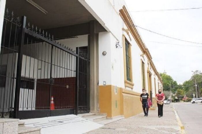 Alarma por el brote de Covid-19 en un colegio de Pilar después de una masiva fiesta de egresados