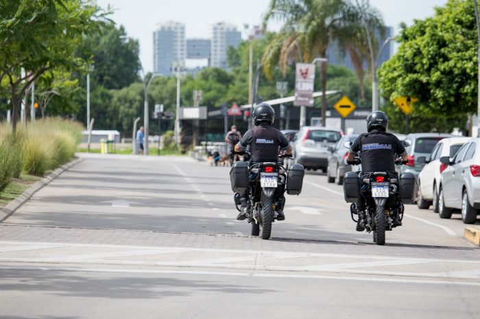 Vicente López lanzó el plan de seguridad del verano en el Paseo de la Costa
