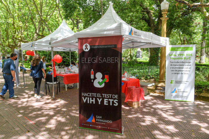 Se realizaron Testeos rápidos en una plaza de San Fernando durante el Día Mundial de la Lucha contra el VIH